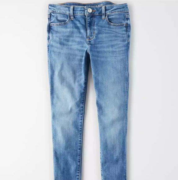 AE Jeans - Picture 2 of 8